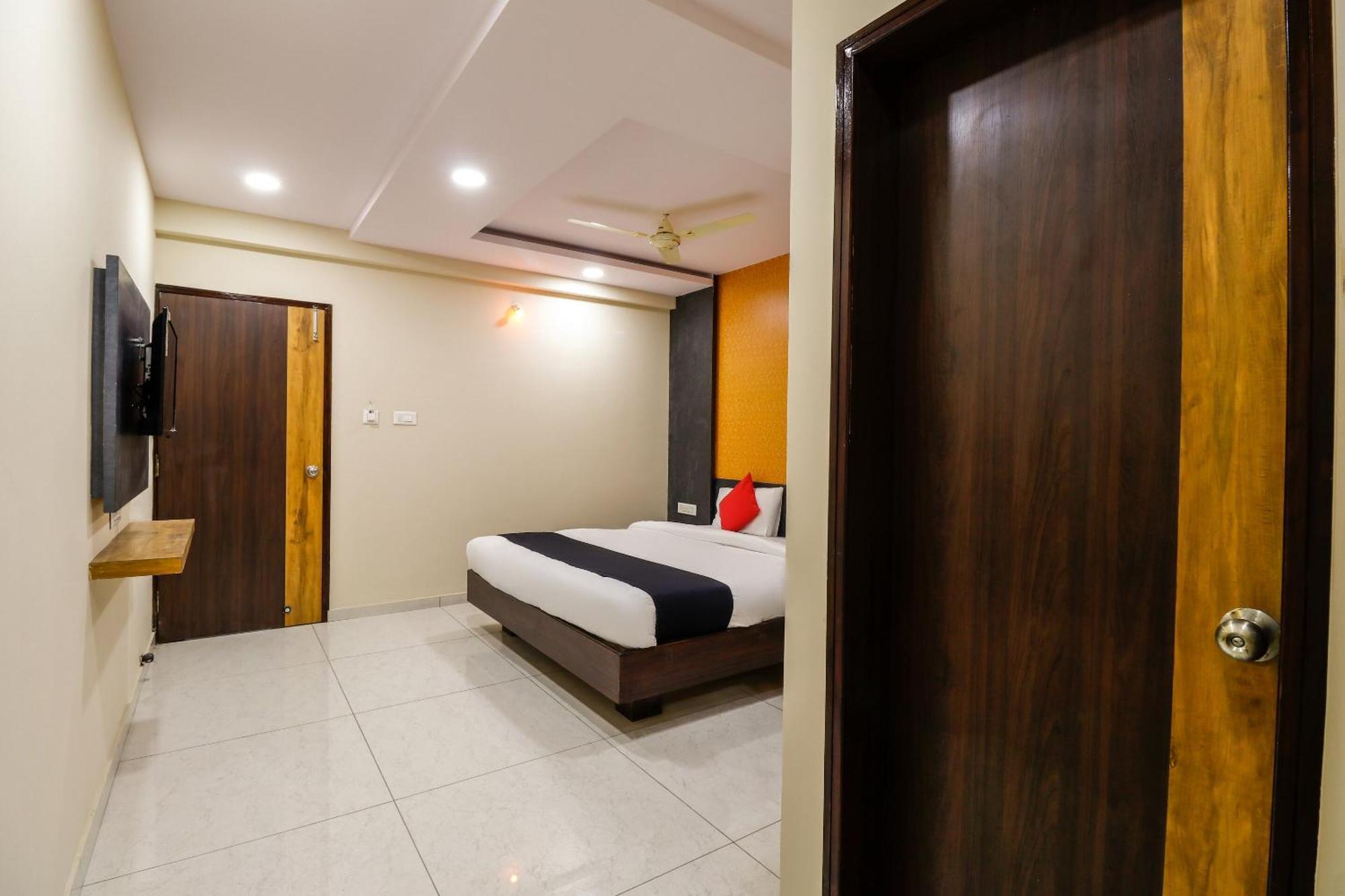 Готель Capital O N R Residency Yelahanka Екстер'єр фото