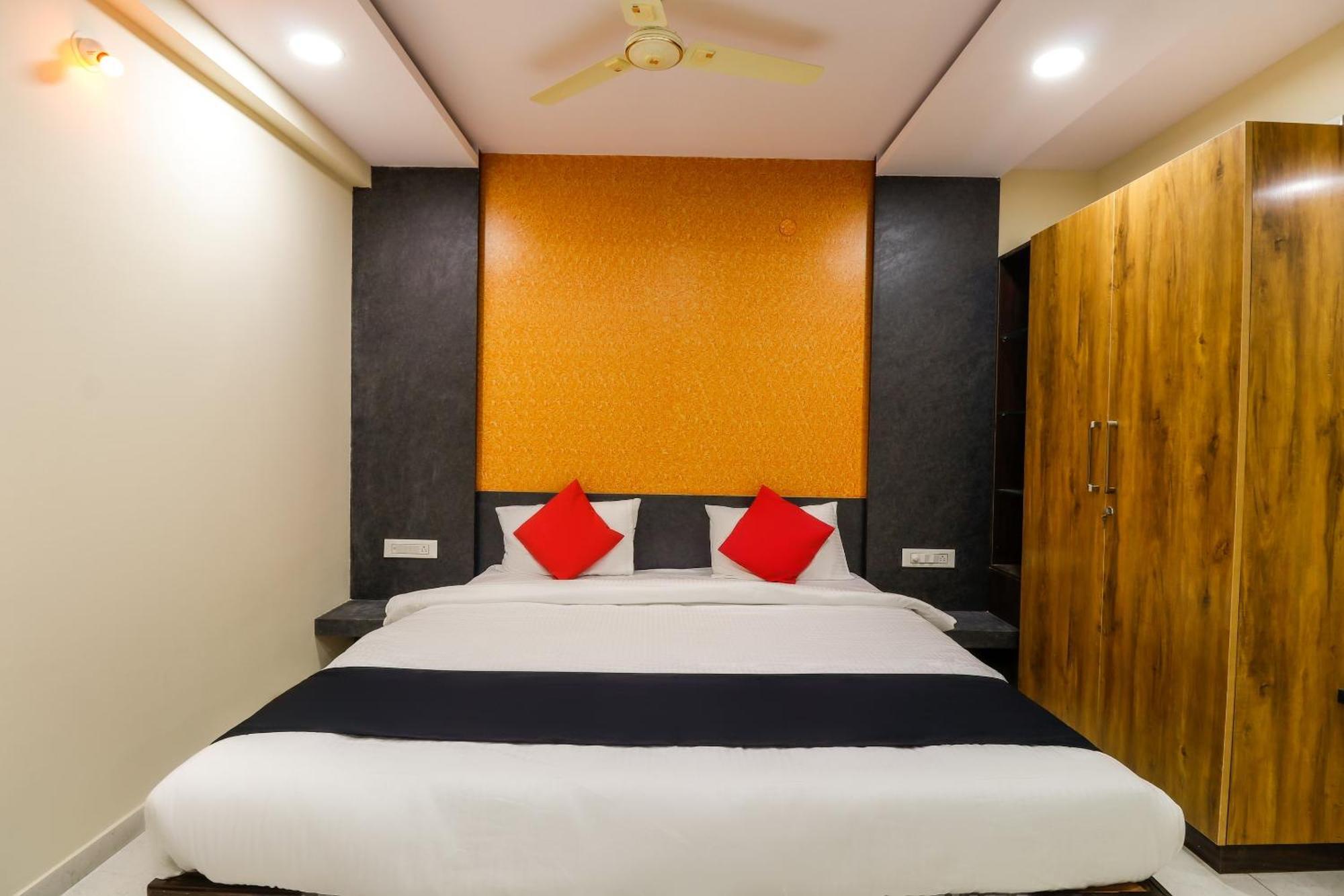 Готель Capital O N R Residency Yelahanka Екстер'єр фото