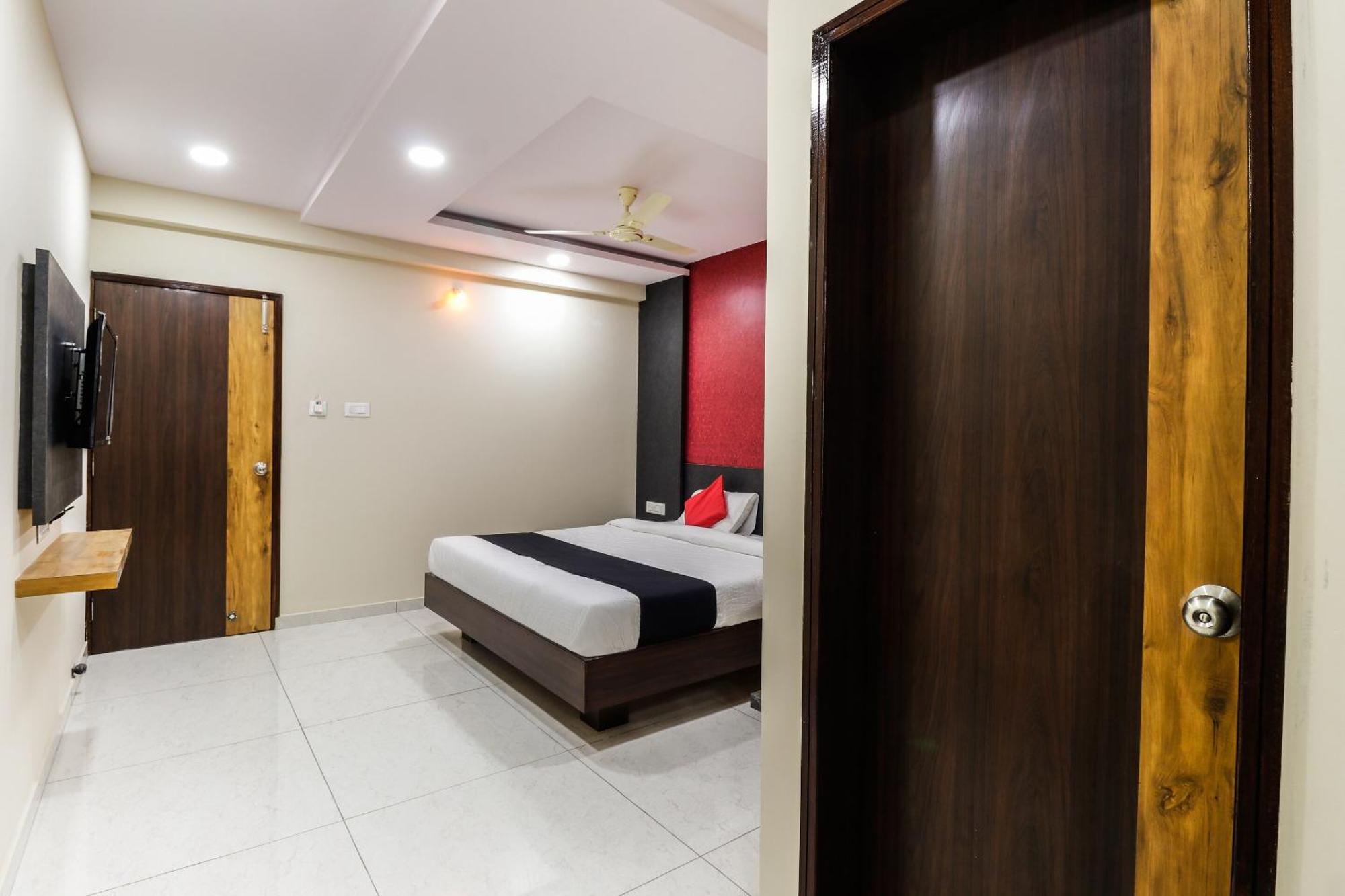 Готель Capital O N R Residency Yelahanka Екстер'єр фото