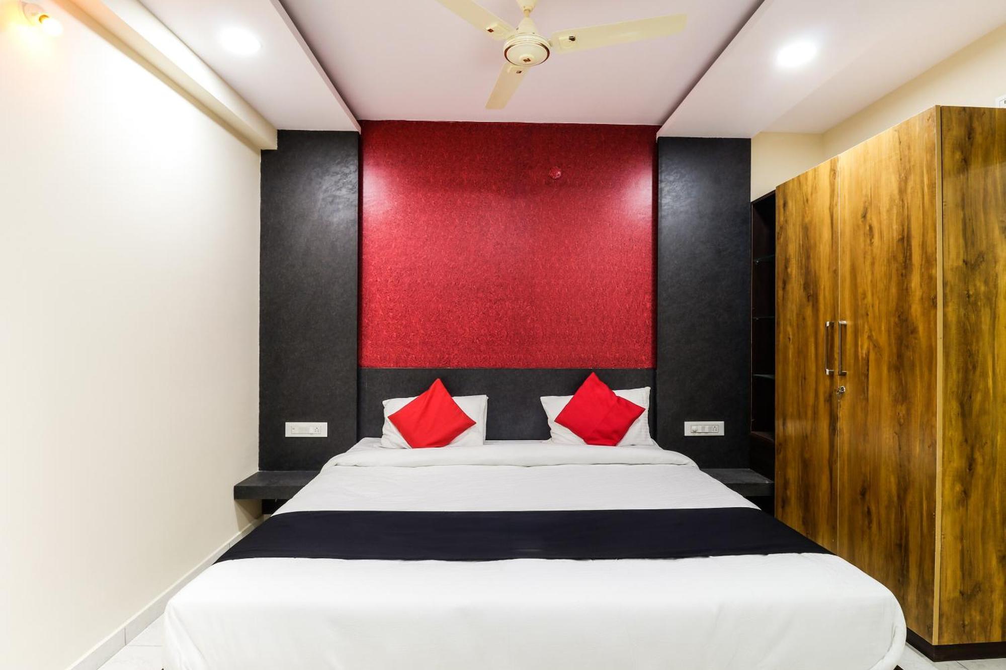 Готель Capital O N R Residency Yelahanka Екстер'єр фото